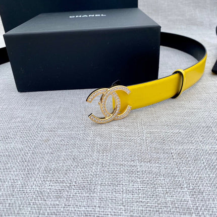 CHANEL 26S BELT 30 MM IN YELLOW CALFSKIN WITH GOLD HARDWARE 661510