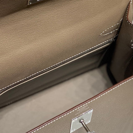 KELLY 28CM IN ETOUPE EPSOM CALFSKIN SILVER HARDWARE