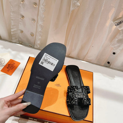 0RAN SANDAL BLACK LAMBSKIN ATTACH CRYSTALS