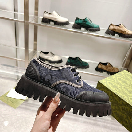 GUCCI 26S LACE-UP SHOES IN NAVY BLUE GG CANVAS