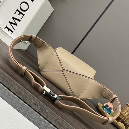 LOEWE 26S PUZZLE EDGE BAG 18 IN BEIGE CALFSKIN