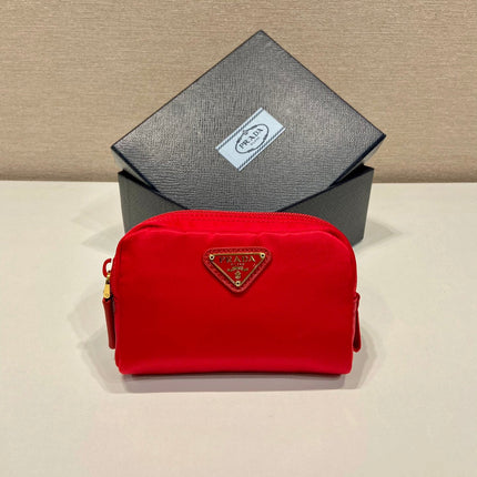 CLUTCH 12 IN PASSION RED RE-NYLON