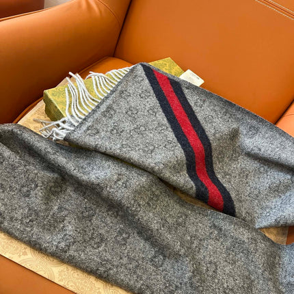 GUCCI 25S SCARF 190 IN WOOL 636373