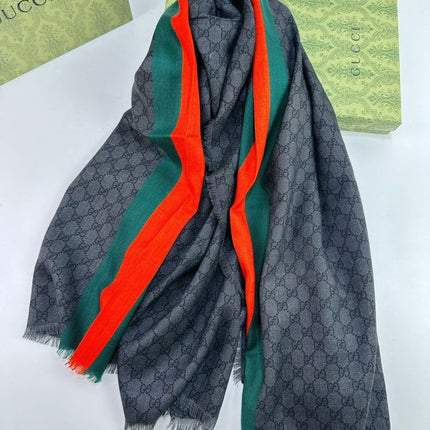 GUCCI 26S SCARF 135 IN CASHMERE AND SILK 841869