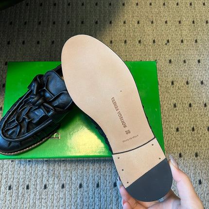 BOTTEGA VENETA 26S LOAFERS IN BLACK LAMBSKIN