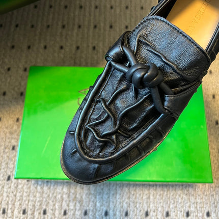 BOTTEGA VENETA 26S LOAFERS IN BLACK LAMBSKIN