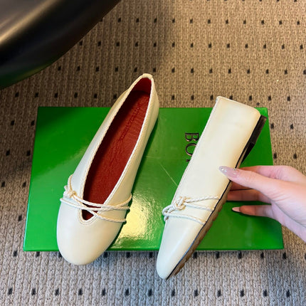 BOTTEGA VENETA 26S ESPADRILLE BALLET FLATS IN WHITE LAMBSKIN