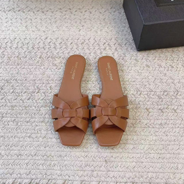 SAINT LAURENT 26S KNOT MULE IN TAN CALFSKIN