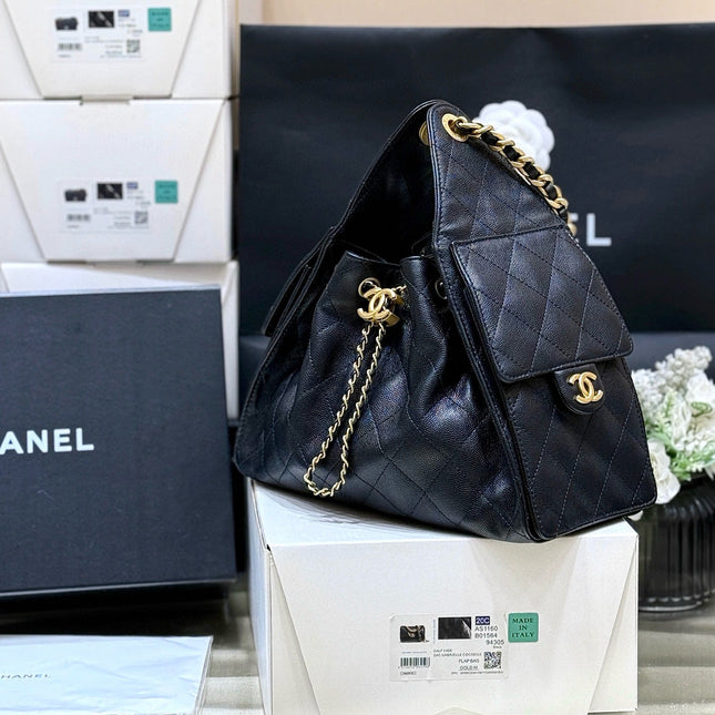 CC 25 HANDBAG IN BLACK 30 GRAINED CALFSKIN GOLD HARDWARE