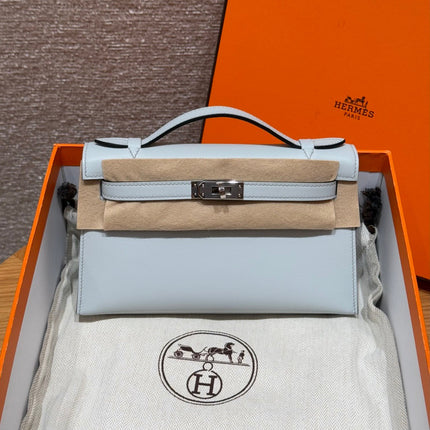 HM KELLY POCHETTE 22 IN LIGHT BLUE CALFSKIN SILVER HARDWARE