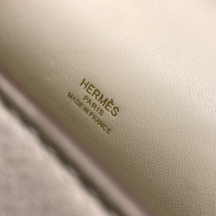 HM KELLY POCHETTE 22 IN BEIGE CALFSKIN GOLD HARDWARE