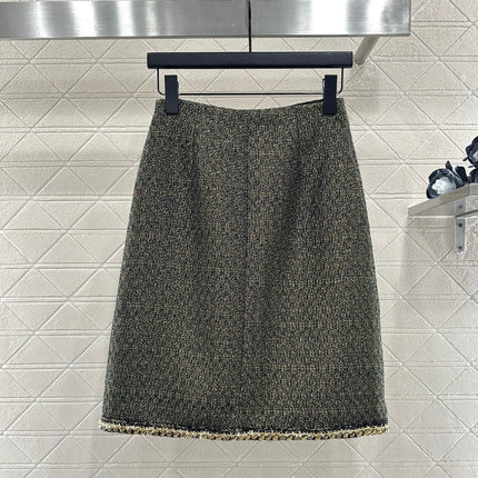CHANEL SET IN BLACK MIX GOLD-TONE TWEED