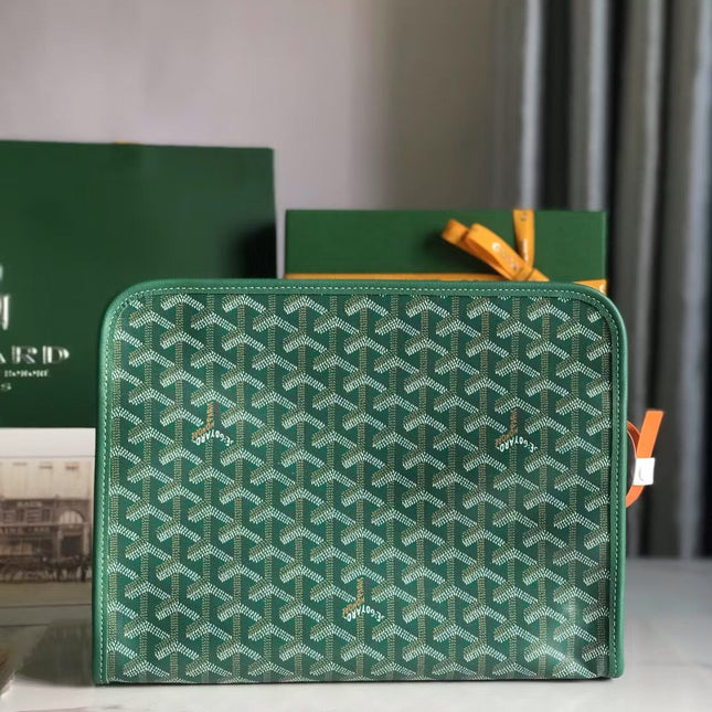 GOYARD 26S ZIP DOCUMENT POUCH IN GREEN GOYARDINE CANVAS