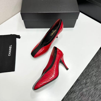 CHANEL 26S SQUARE-TOE PUMP IN RED CROCODILE-EMBOSSED LAMBSKIN WITH WHITE TRIM
