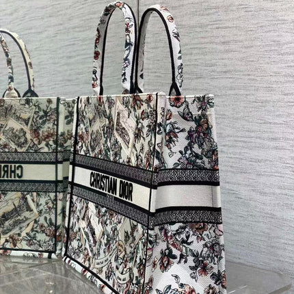 DIOR SOUVENIR DE ROME BOOK TOTE BAG IN FLORAL EMBROIDERY