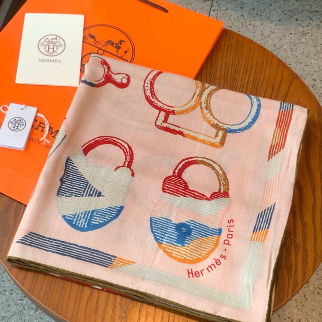 HERMES 26S PRINTED SQUARE SCARF 135 IN CASHMERE AND SILK 307237