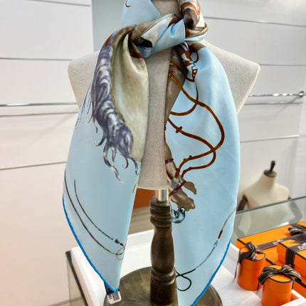 HERMES 26S PRINTED SQUARE SCARF 88 IN SILK 309927