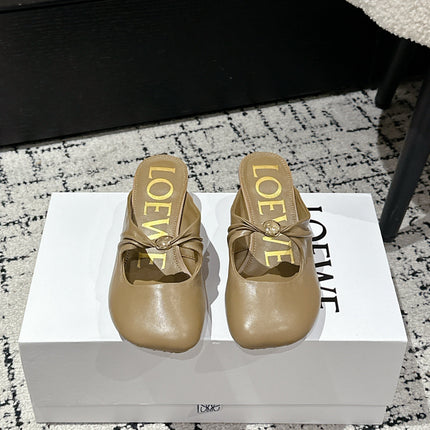 CHLOÉ 26S HIGH-HEELED MULES IN CAMEL BROWN CALFSKIN