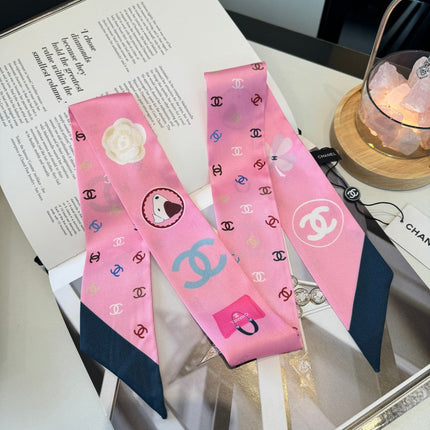 CHANEL 26S TWILLY SCARF 120 IN SILK 351036
