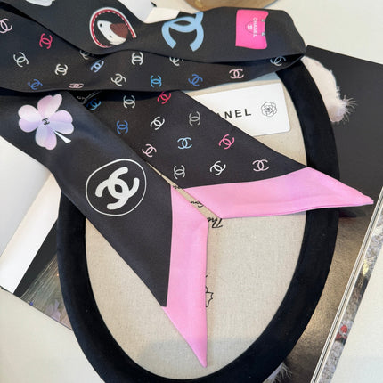 CHANEL 26S TWILLY SCARF 120 IN SILK 351037