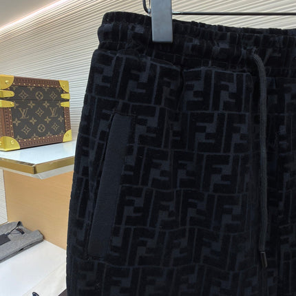 FENDI 26S SHORTS 221