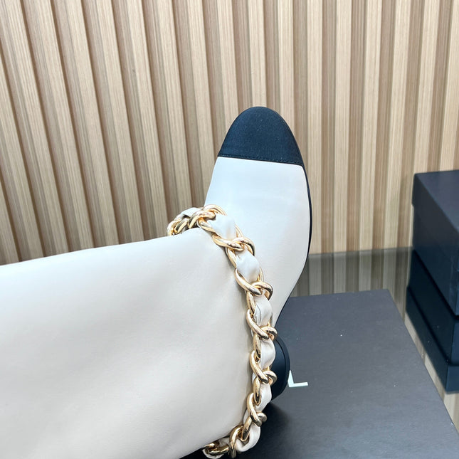 CHANEL 25S HIGH BOOTS 65MM IN WHITE CALFSKIN GOLD HARDWARE