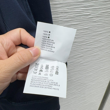 PRADA 26S SUIT 677