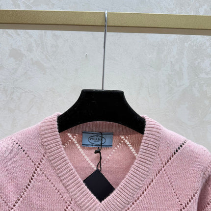 PRADA 25S V-NECK SWEATER 576