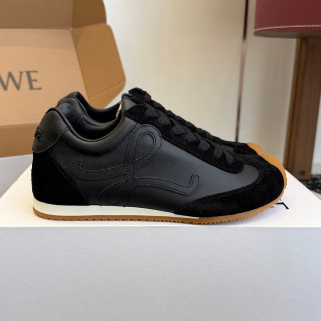 LOEWE 26S FLOW RUNNER SNEAKER IN BLACK SUEDE AND LAMBSKIN