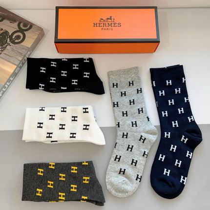 HERMES 26S CREW SOCKS 558896 (1 BOX)