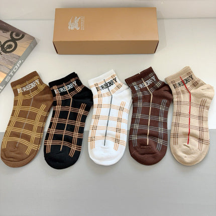BURBERRY 26S ANKLE SOCKS 562569 (1 BOX)