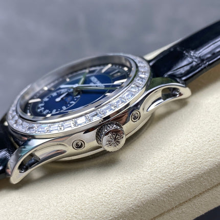 ANNUAL CALENDAR STEEL ATTACHED DIAMOND BEZEL NAVY BLUE DIAL