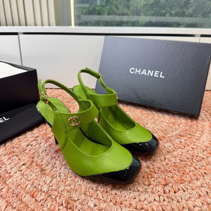 CHANEL 26S SQUARE TOE HIGH HEELS SLINGBACKS IN GREEN LAMBSKIN WITH BLACK TOE