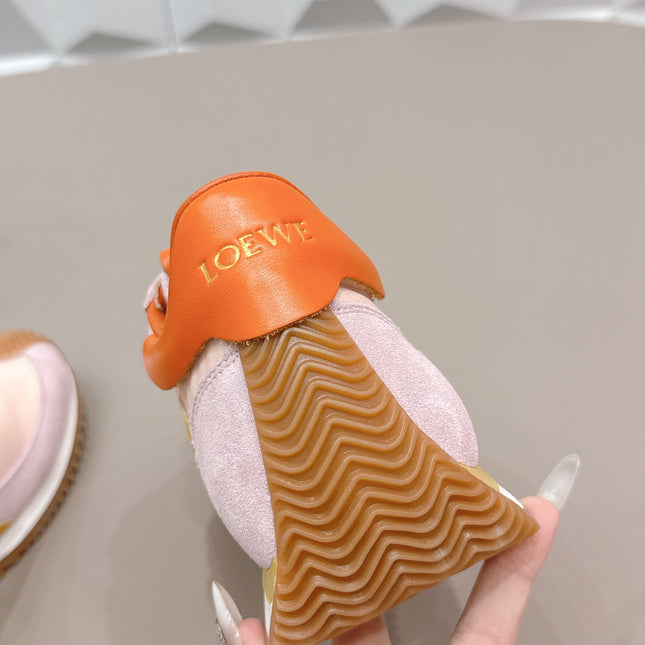 LOEWE 26S FLOW RUNNER SNEAKER IN LIGHT PINK SUEDE AND ORANGE CALFSKIN