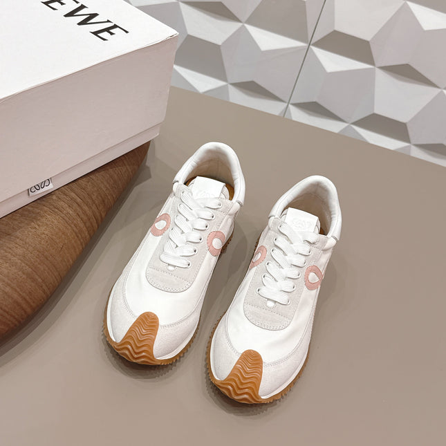LOEWE 26S FLOW RUNNER SNEAKER IN LIGHT GRAY SUEDE AND WHITE CALFSKIN