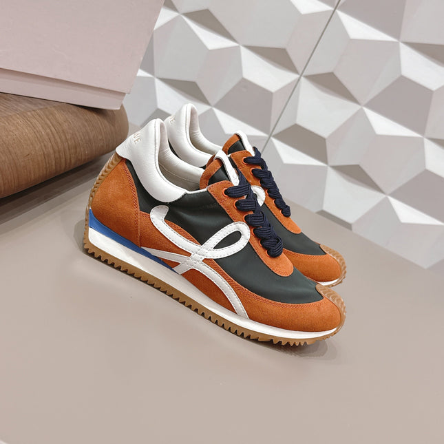 LOEWE 26S FLOW RUNNER SNEAKER IN RUST BROWN SUEDE AND WHITE CALFSKIN