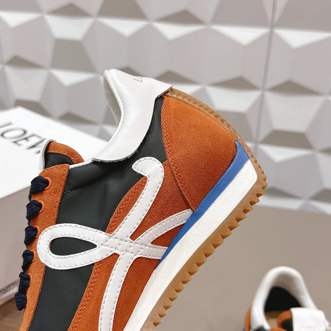 LOEWE 26S FLOW RUNNER SNEAKER IN RUST BROWN SUEDE AND WHITE CALFSKIN