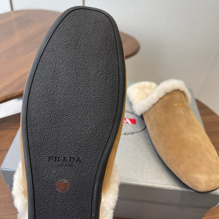PRADA 25S CLOGS IN LIGHT BROWN SUEDE FUR-LINED