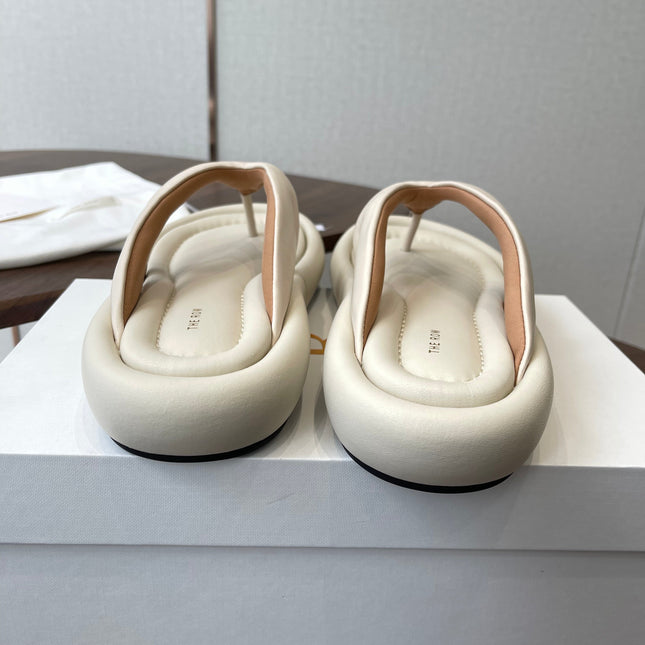 THE ROW 26S PUFFED THONG SANDALS IN IVORY WHITE CALFSKIN