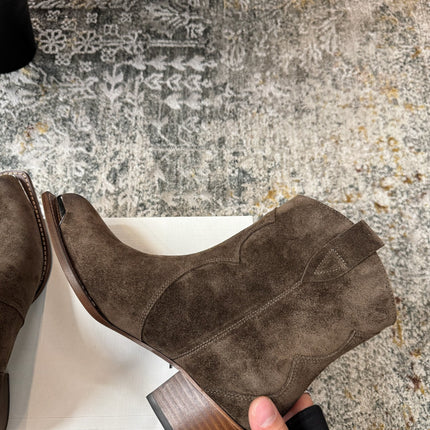 CELINE 26S ANKLE BOOTS 55 MM IN GRAYISH BROWN SUEDE