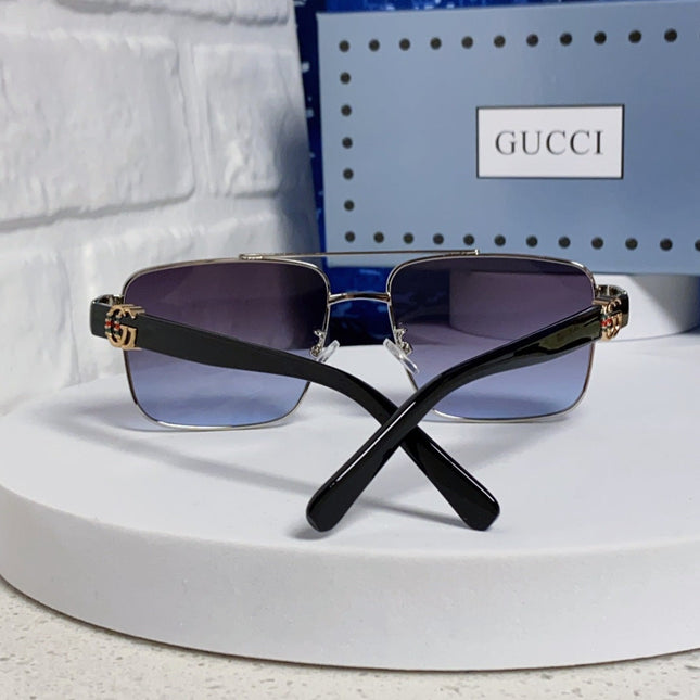 GUCCI 26S SQUARE FRAME IN METAL 426395