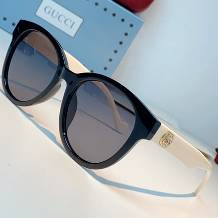 GUCCI 26S CAT-EYE FRAME IN ACETATE 424502