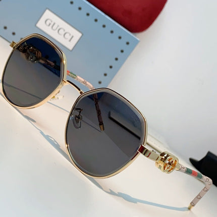 GUCCI 26S POLYGONAL FRAME IN METAL 426444
