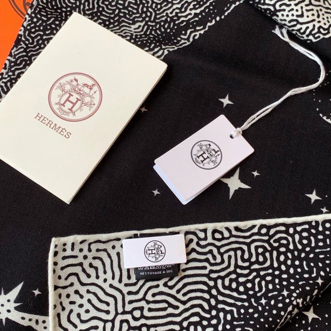 HERMES 26S SCARF 140 IN CASHMERE AND SILK 304681