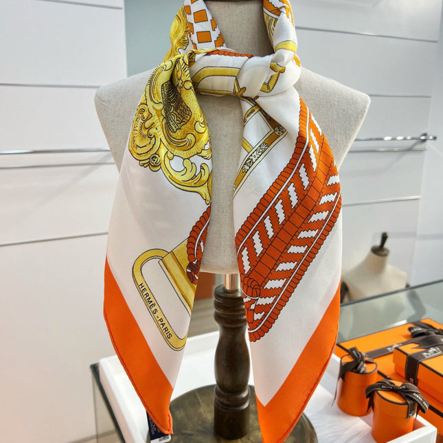 HERMES 26S PRINTED SQUARE SCARF 88 IN SILK 309940