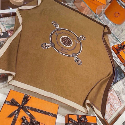 HERMES 26S PATTERNED SCARF 140 IN SILK AND CASHMERE 502347