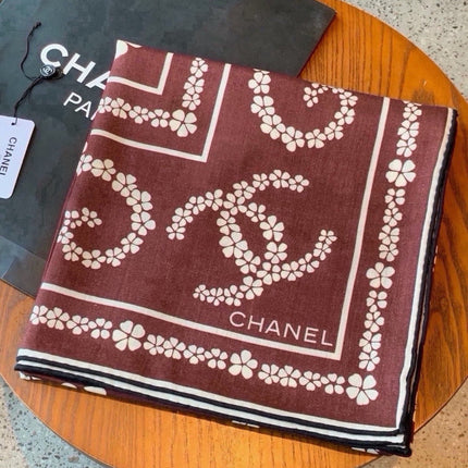 CHANEL 26S SCARF 140 IN SILK AND CASHMERE 509443