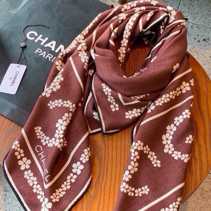 CHANEL 26S SCARF 140 IN SILK AND CASHMERE 509443