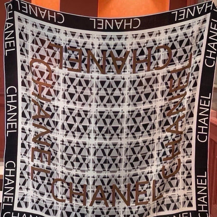 CHANEL 26S SCARF 140 IN SILK AND CASHMERE 510955