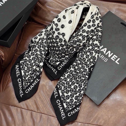 CHANEL 26S SCARF 135 IN SILK AND CASHMERE 510971